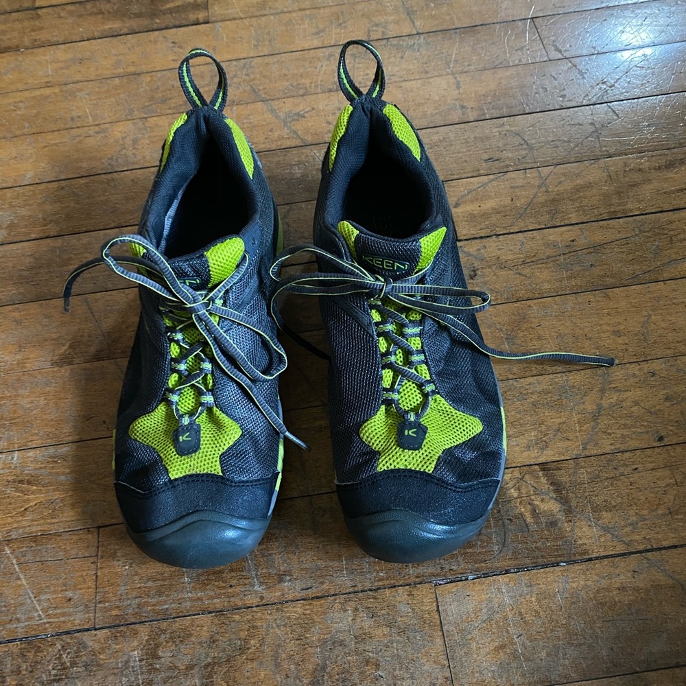 Hiking shoes